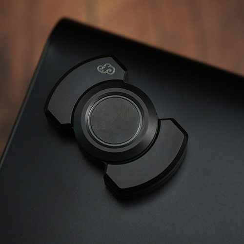 edc锌合金三体小方块指尖陀螺