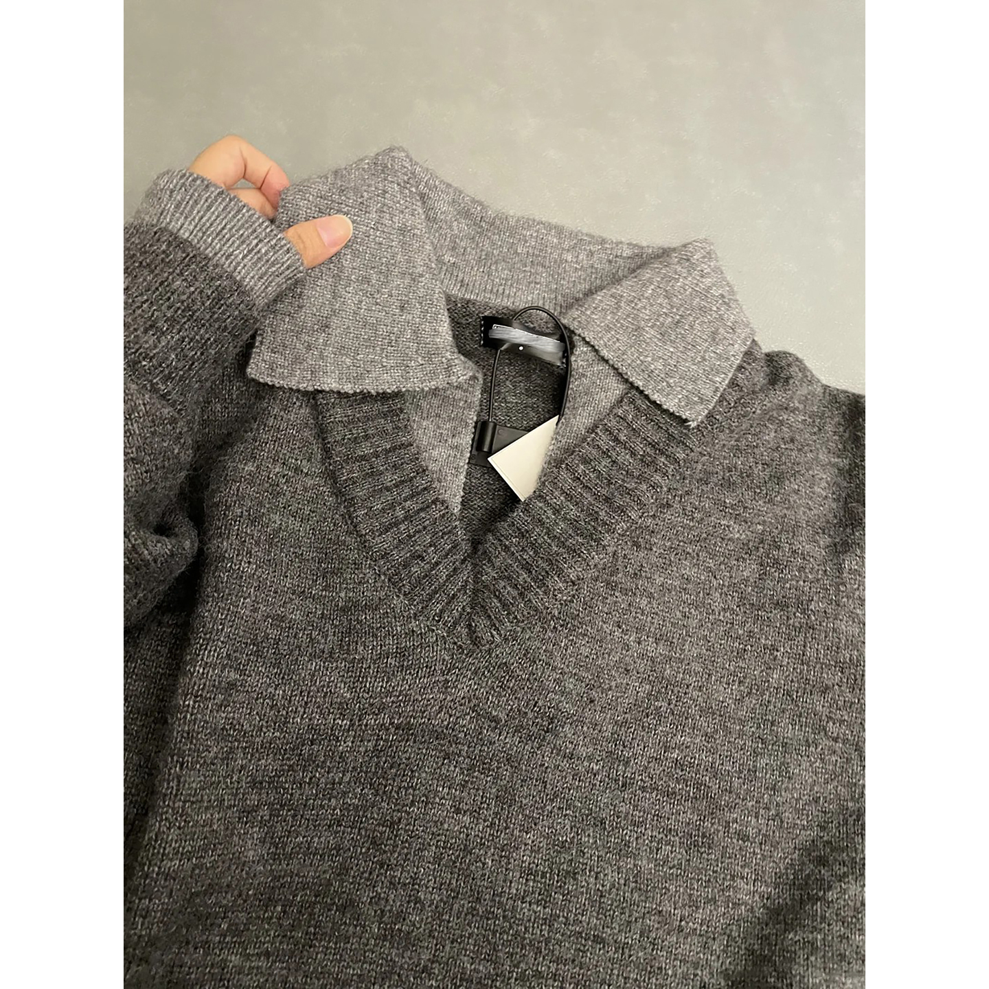 假两件拼接v领毛衣男秋冬美式