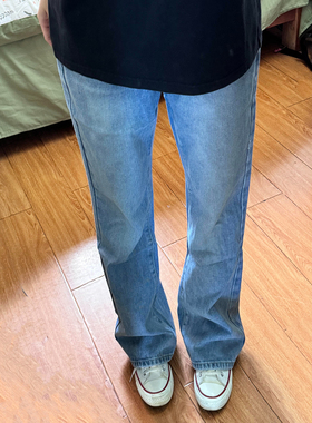 浅蓝色弯刀牛仔裤男款早秋美式高街痞帅微喇裤高个子窄版显瘦裤子