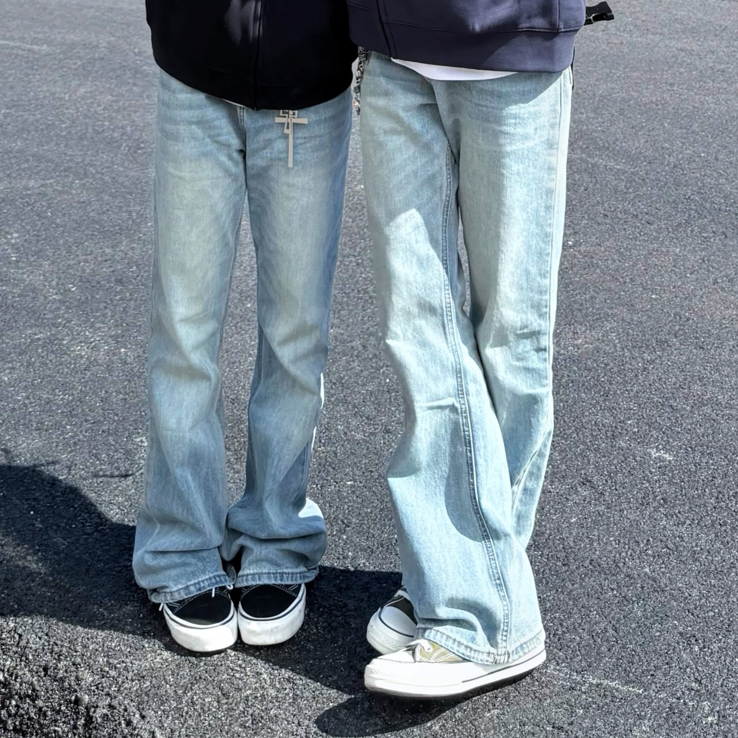 浅蓝色微喇牛仔裤男款美式裤子