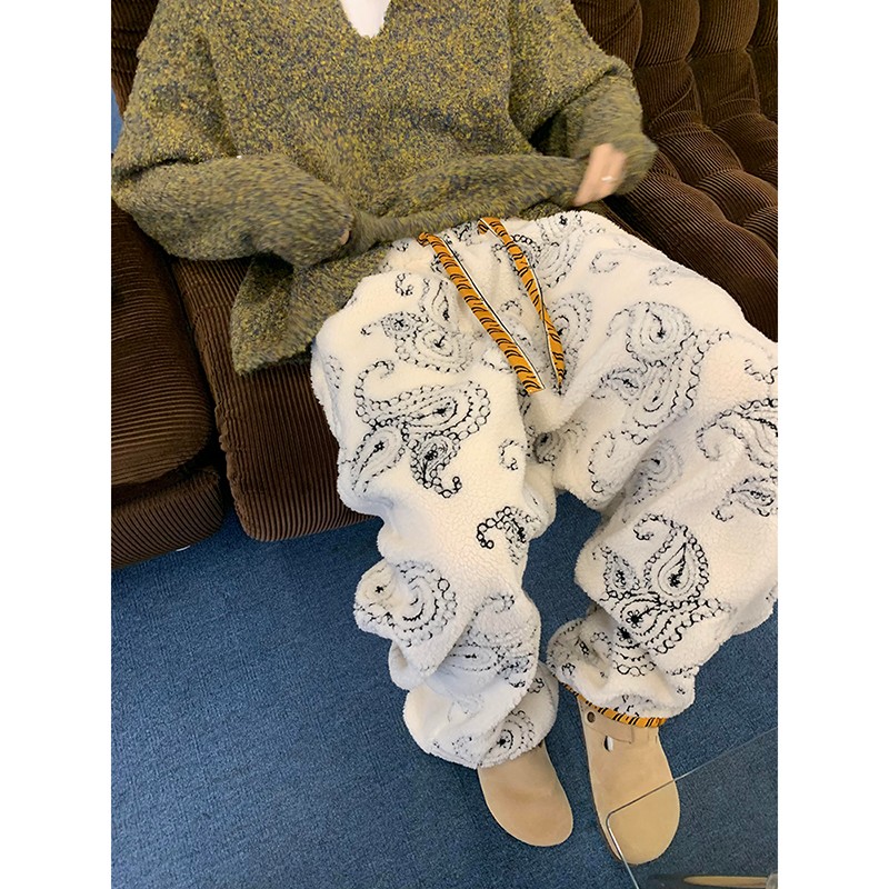 冬季羊羔绒卫裤男慵懒松弛感腰果