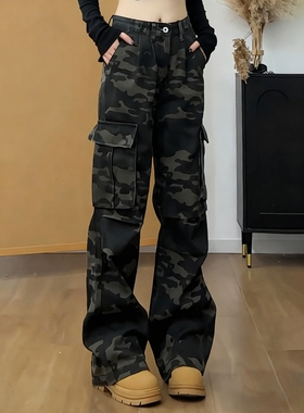 军绿色迷彩工装裤男女秋季潮牌多口袋阔腿裤子直筒修身弯刀牛仔裤