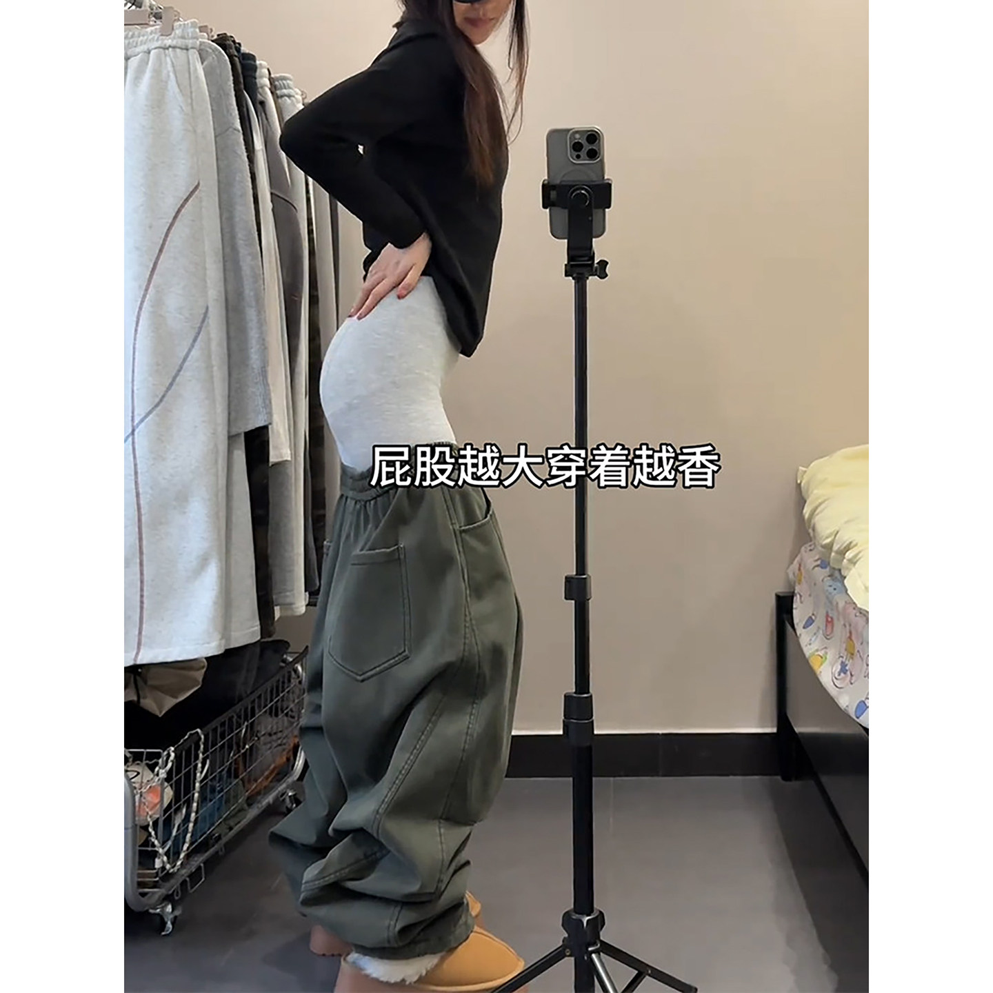 军绿色褶皱弯刀裤男女款春季慵懒风阔腿裤子遮肉腿粗屁股大牛仔裤