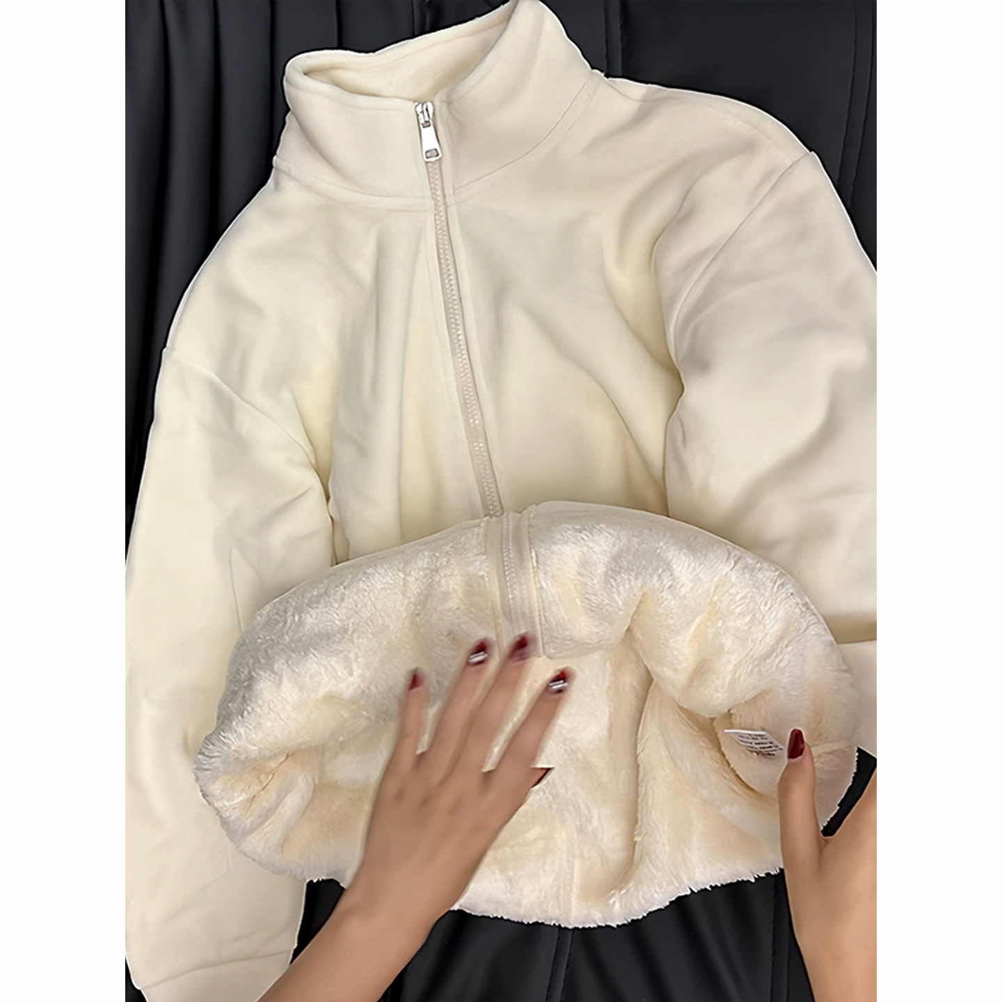 米色保暖摇粒绒外套男女冬季夹克