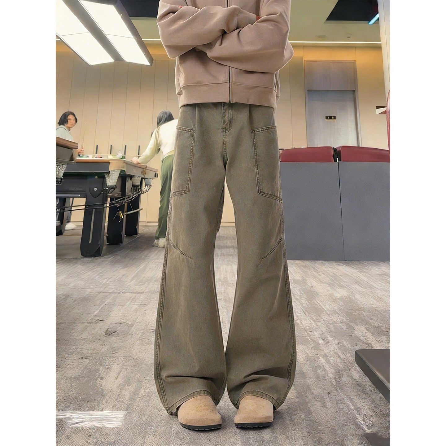 军绿色斜切加绒牛仔裤男春季美式高街直筒工装裤高级感弯刀微喇裤,男装,牛仔裤,淘宝优惠券,粉丝福利购,淘宝优惠卷