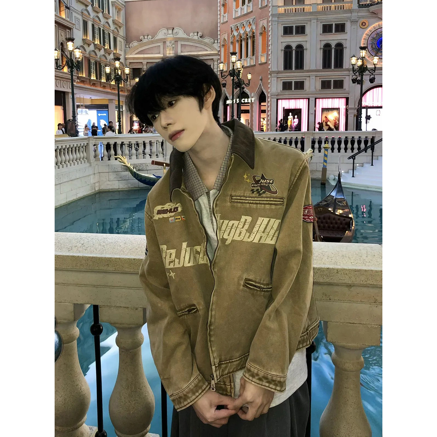卡其色翻领工装棒球服男款