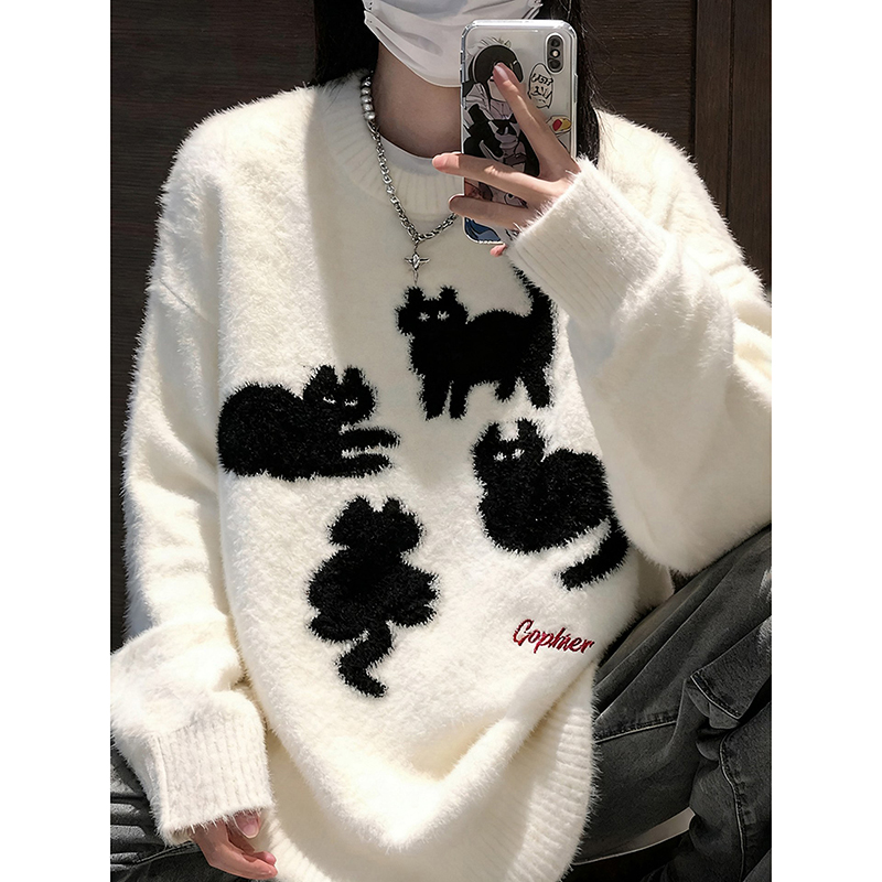 白色马海毛猫咪毛衣男款冬季