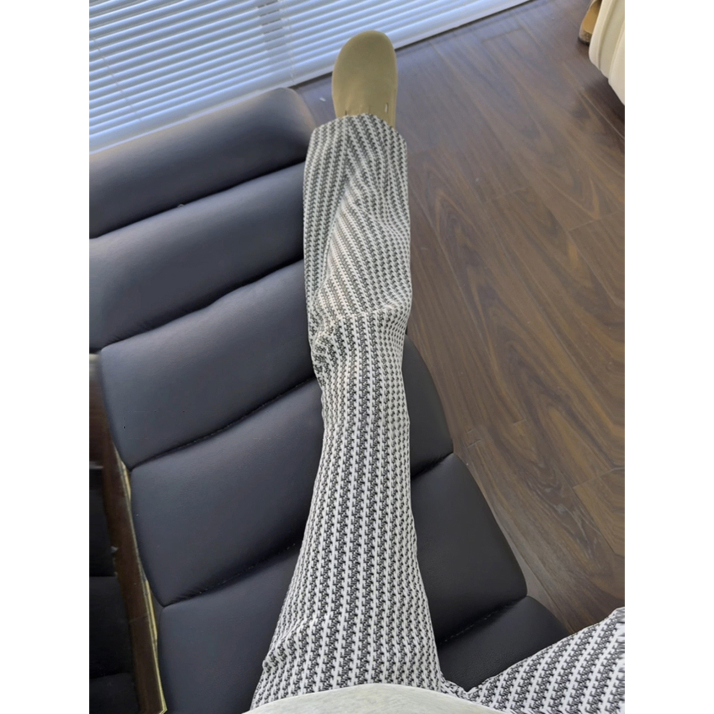 黑白褶皱鱼骨纹卫裤男秋季小香风