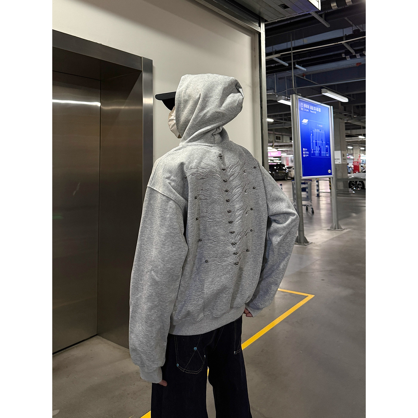 美式潮牌脊骨金属铆钉卫衣男韩系