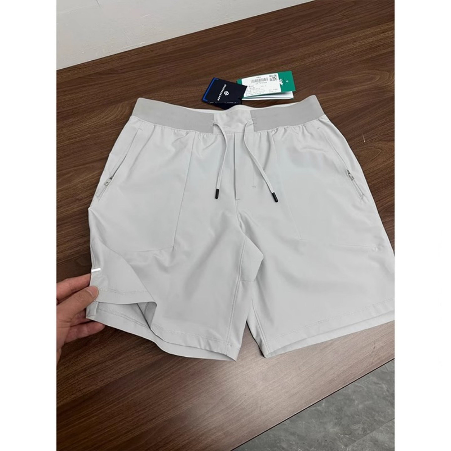 浅灰色轻量化速干拉链短裤男夏季山系户外四分裤美式运动骑行裤子,男装,短裤,淘宝优惠券,粉丝福利购,淘宝优惠卷