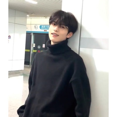 黑色可翻高领毛衣男款秋冬高级感