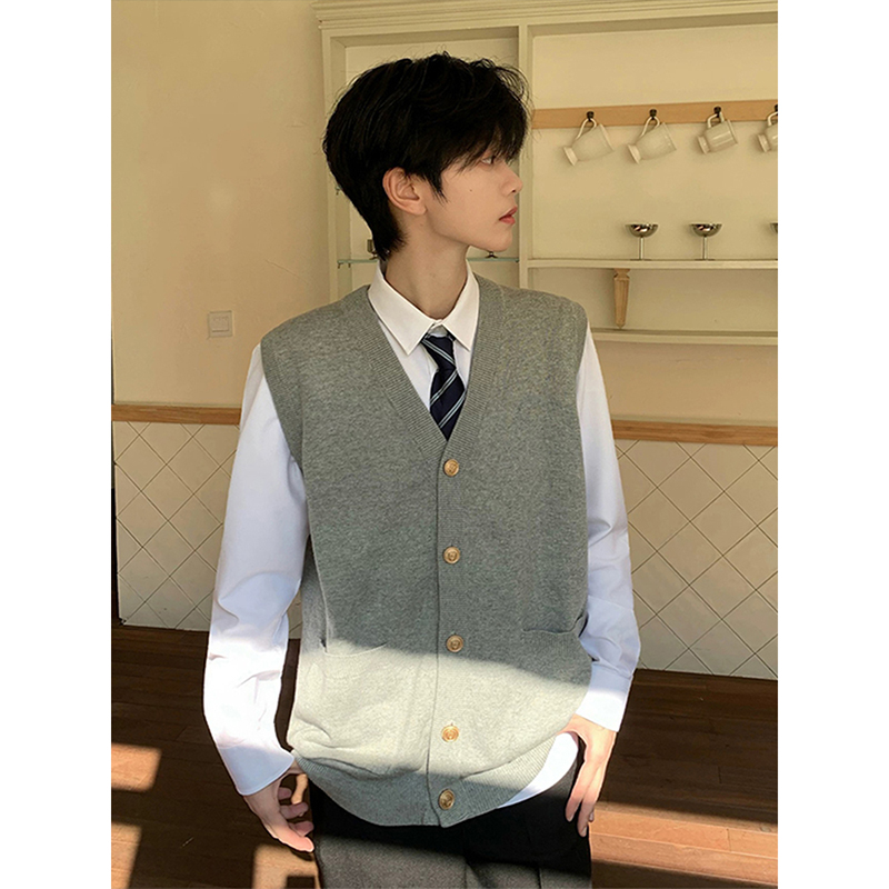 浅灰色日系dk制服针织马甲男款