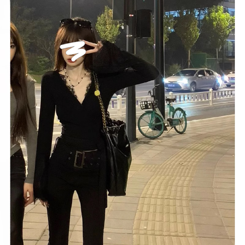 黑色性感v领蕾丝针织长袖T恤女秋冬修身辣妹短款内搭上衣打底掐腰