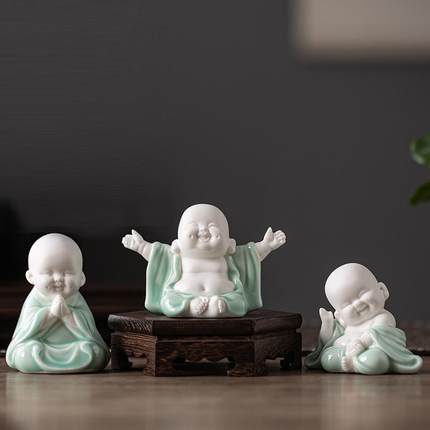 陶瓷招财开心弥勒佛小摆件办公室桌面博古架笑佛像装饰品鱼缸造景