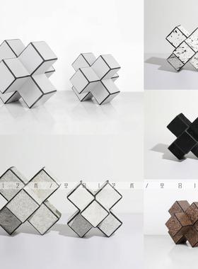 空合轻奢马毛十字立体几何镇纸现代样板间售楼部书房办公桌面摆件