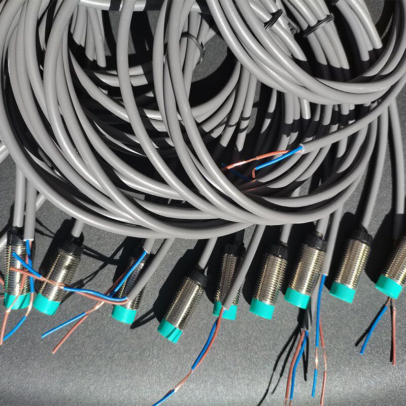 中姆龙接近开关M8 M12 M18 M30三线NPN常开PNP常闭直流两线24V DC