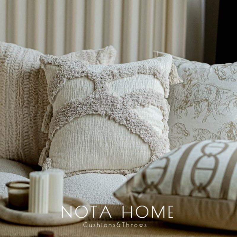 精选轻奢高级感抱枕现代简约枕套客厅沙发靠枕新中式靠垫车用方形