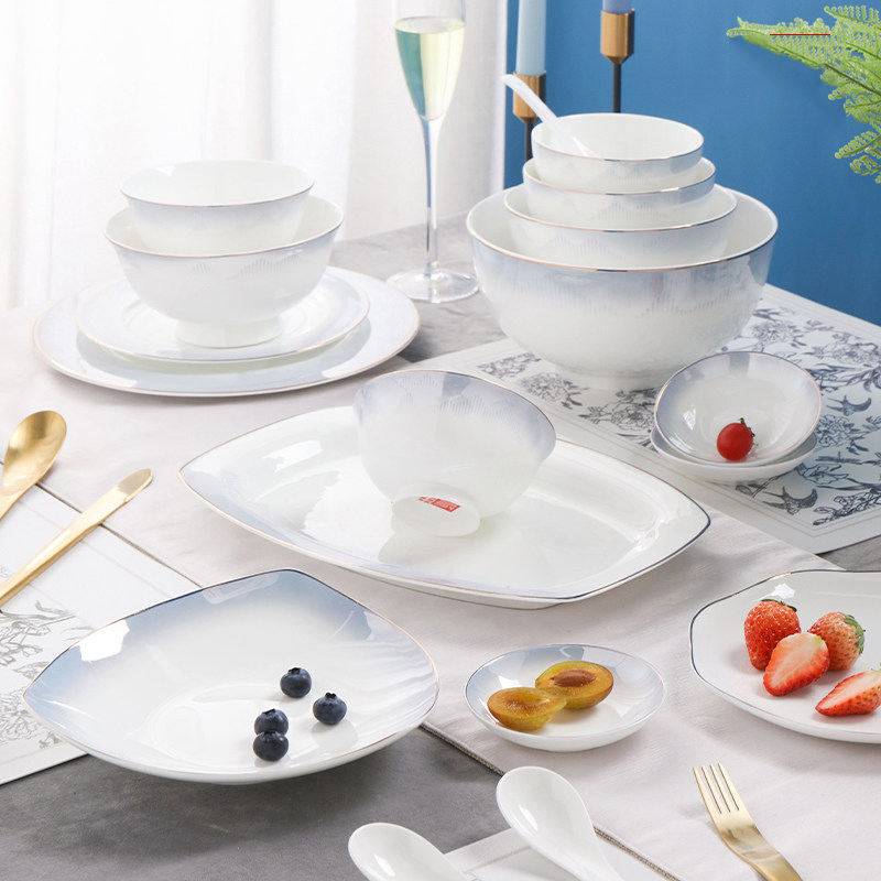 顺祥陶瓷碗碗碟套装家用碗盘轻奢高级感骨瓷餐具特别好看的碗高端