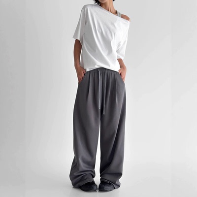 双排细褶设计宽松直筒运动裤