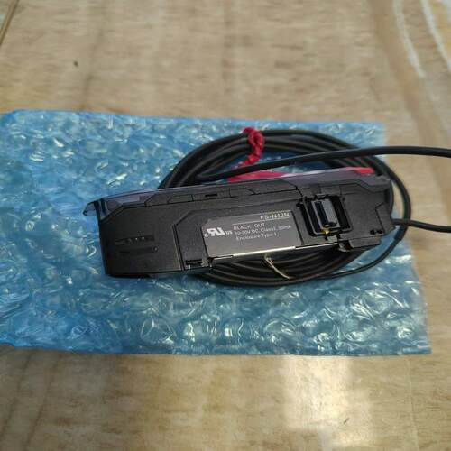 基恩士放大器FS-N42N，FS-N42N实物拍摄，全新的，~议价