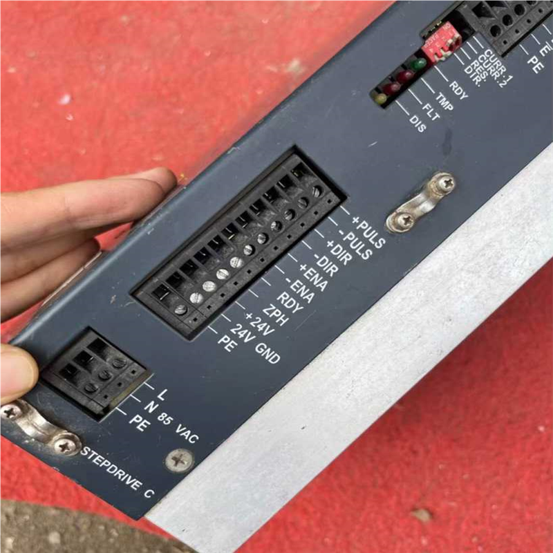 议~步进驱动器,型号6FC5548-0AA00-0AA0,