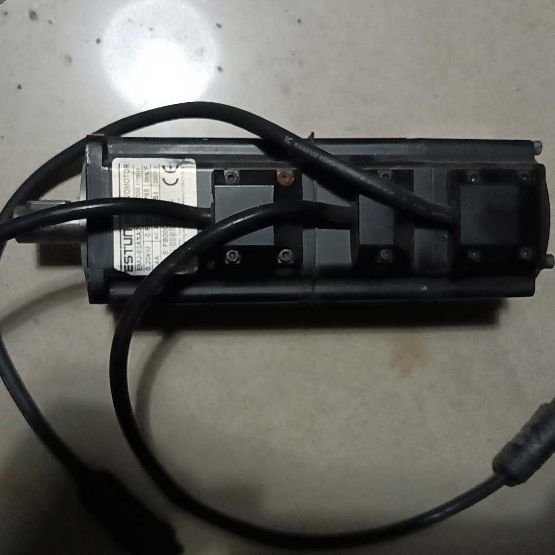议价埃斯顿电机 EMJ-02ASA24 ，二手拆机。实物如图，功