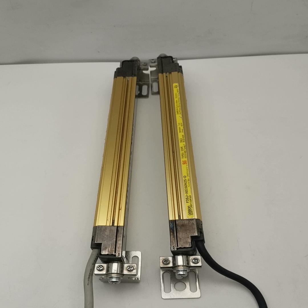 安全光幕，光栅F3SJ-A0260N25一对，实物图，(崽崽配件）