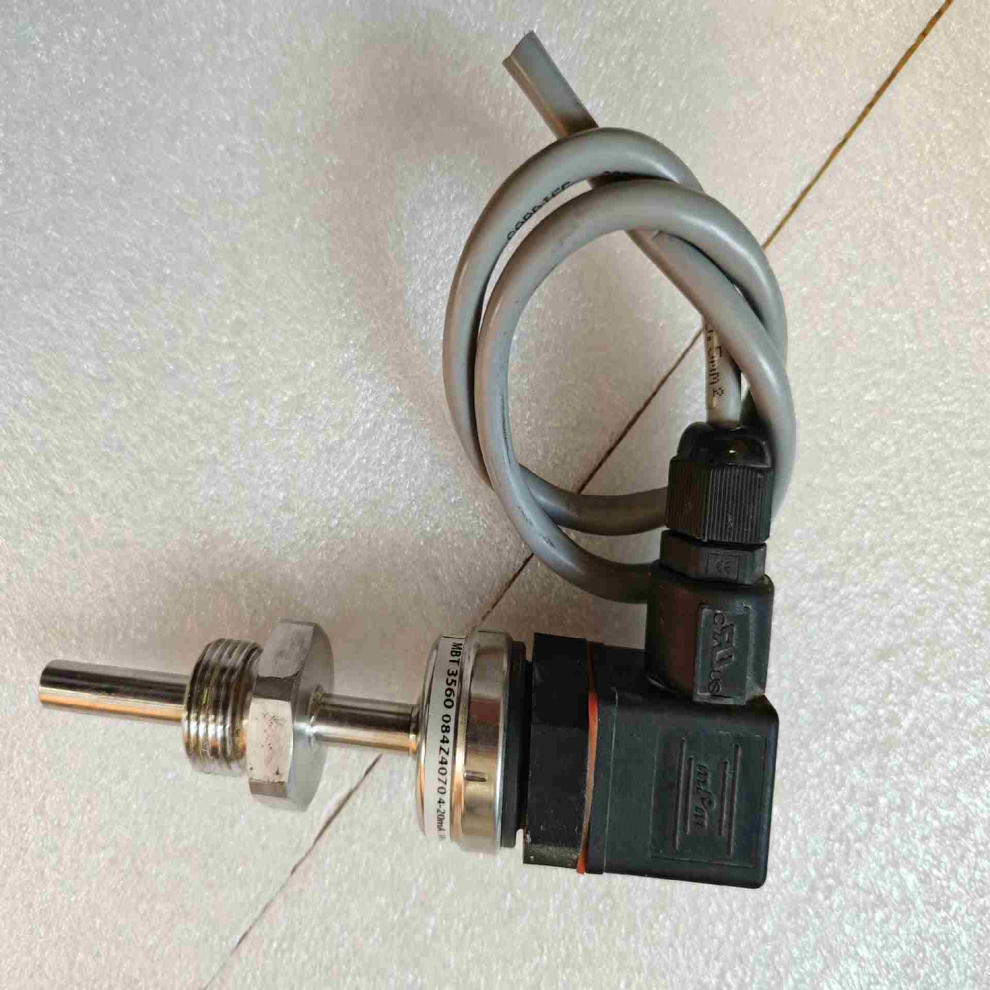 丹佛斯温度传感器型号MBT3560 084Z40704-议价