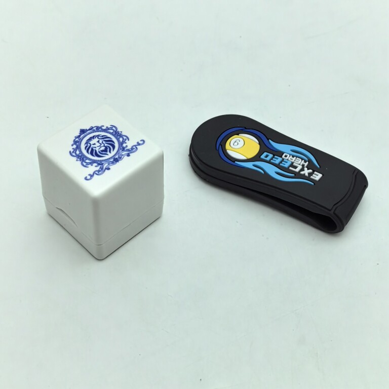 Мел для кия exceed hero青花瓷巧克夹套装exc台球巧粉盒送引磁片台球配件