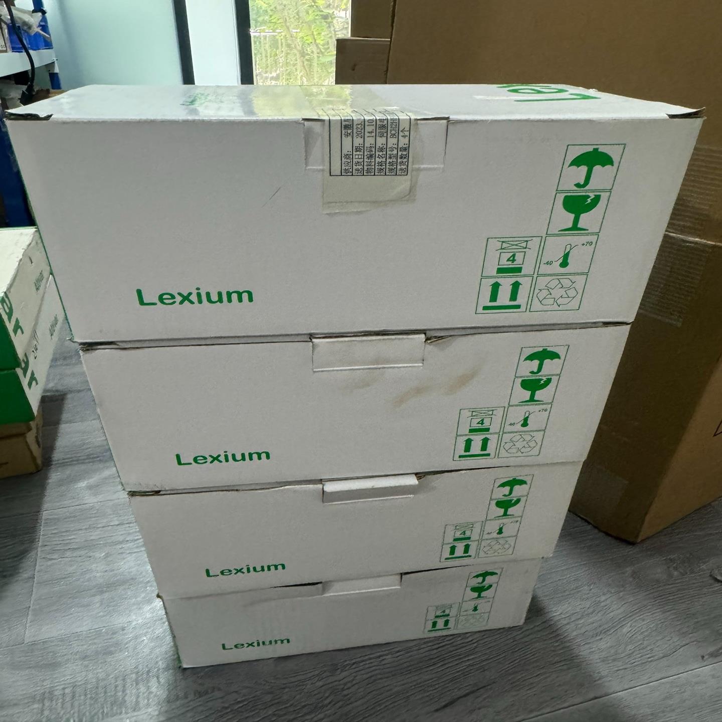 BCH2HF0733CA5C 施耐德电机 原包装 4台库议价