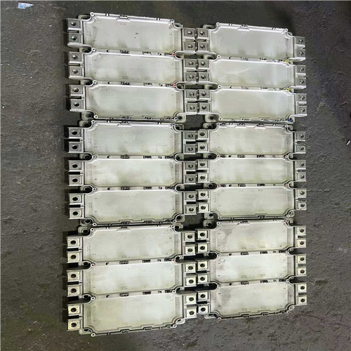 拆机FS300R17OE4功能包好实图有六个~议价