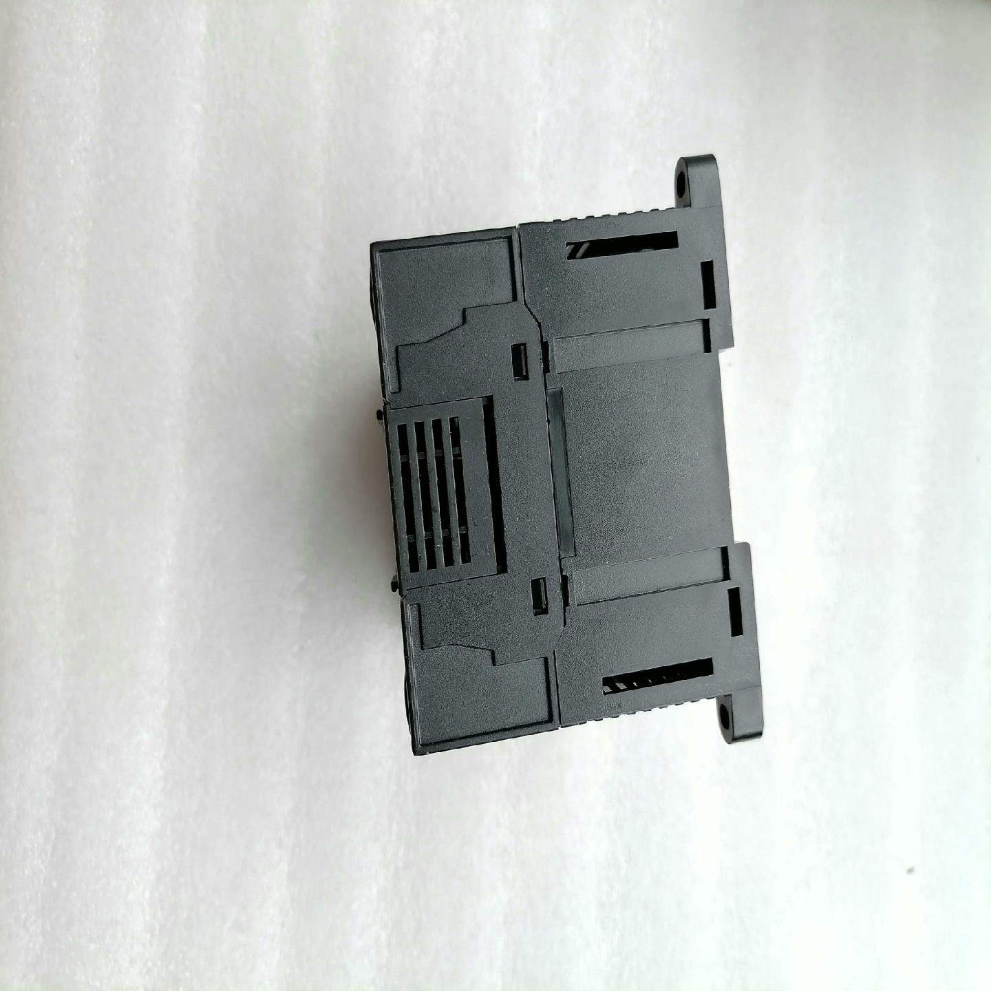 议~CP1L-EM30DT1-D，