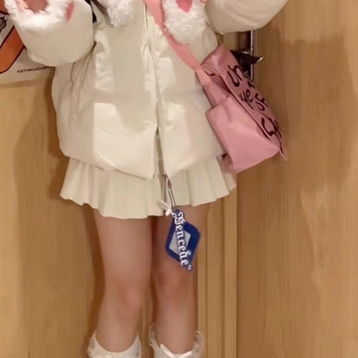 甜美可爱连帽夹棉外套女生冬季设计感宽松保暖加厚超好看棉服棉衣