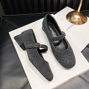 AK-16惠东易鑫达2025女鞋春秋高级感玛丽珍鞋女粗跟外穿大码女鞋