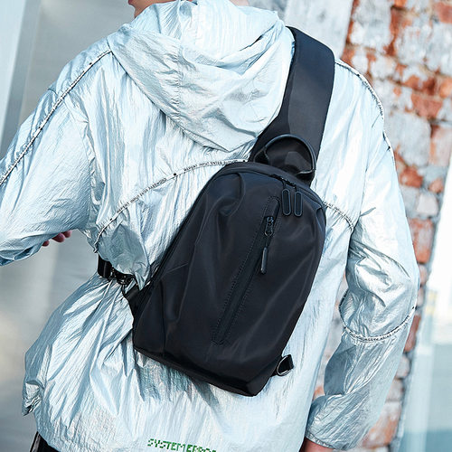 休闲男士胸包防水单肩斜挎包多功能潮牌斜背包小包男包slingbag