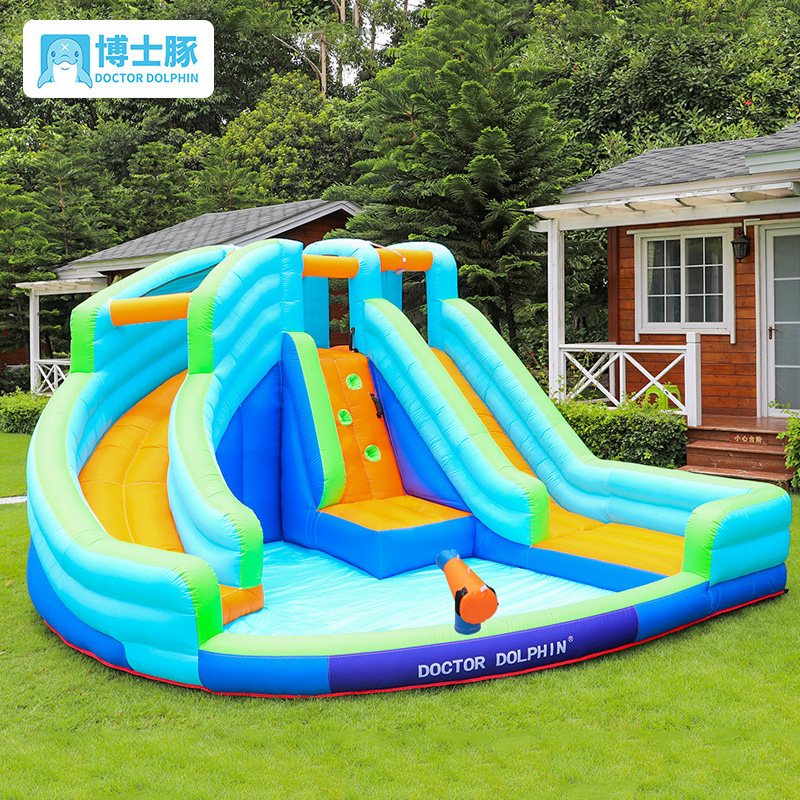 博士豚儿童充气城堡滑梯喷水蹦蹦床家用室内外跳跳床护网淘气堡