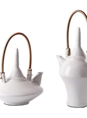 创意新式PVI白色瓷茶陶壶金属提梁摆件样板房酒店大装堂中茶室软