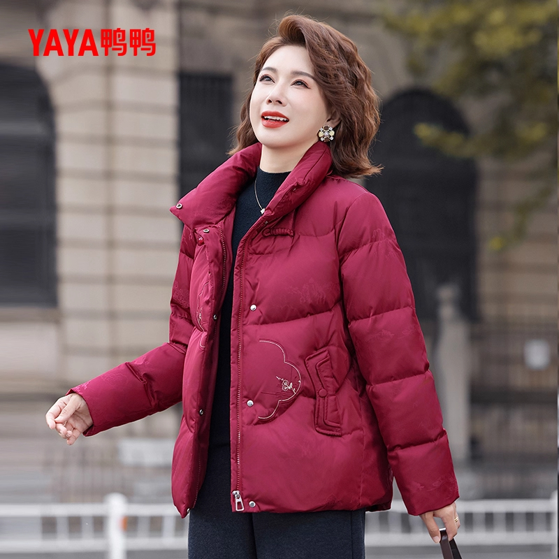 YAYA鸭鸭羽绒服女2025年秋冬新款中老年加厚短款立领妈妈装外套