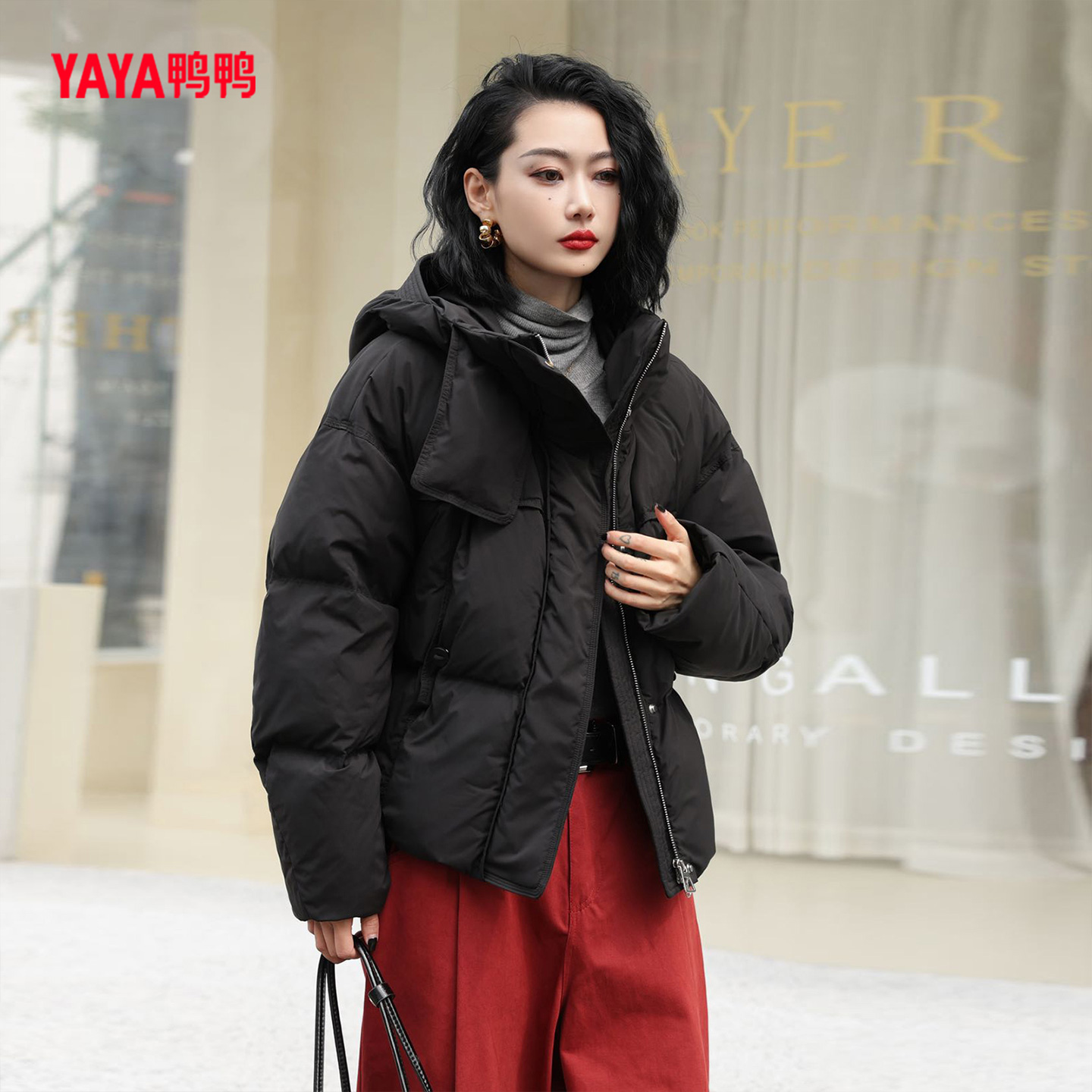 连帽时尚短款百搭羽绒服女