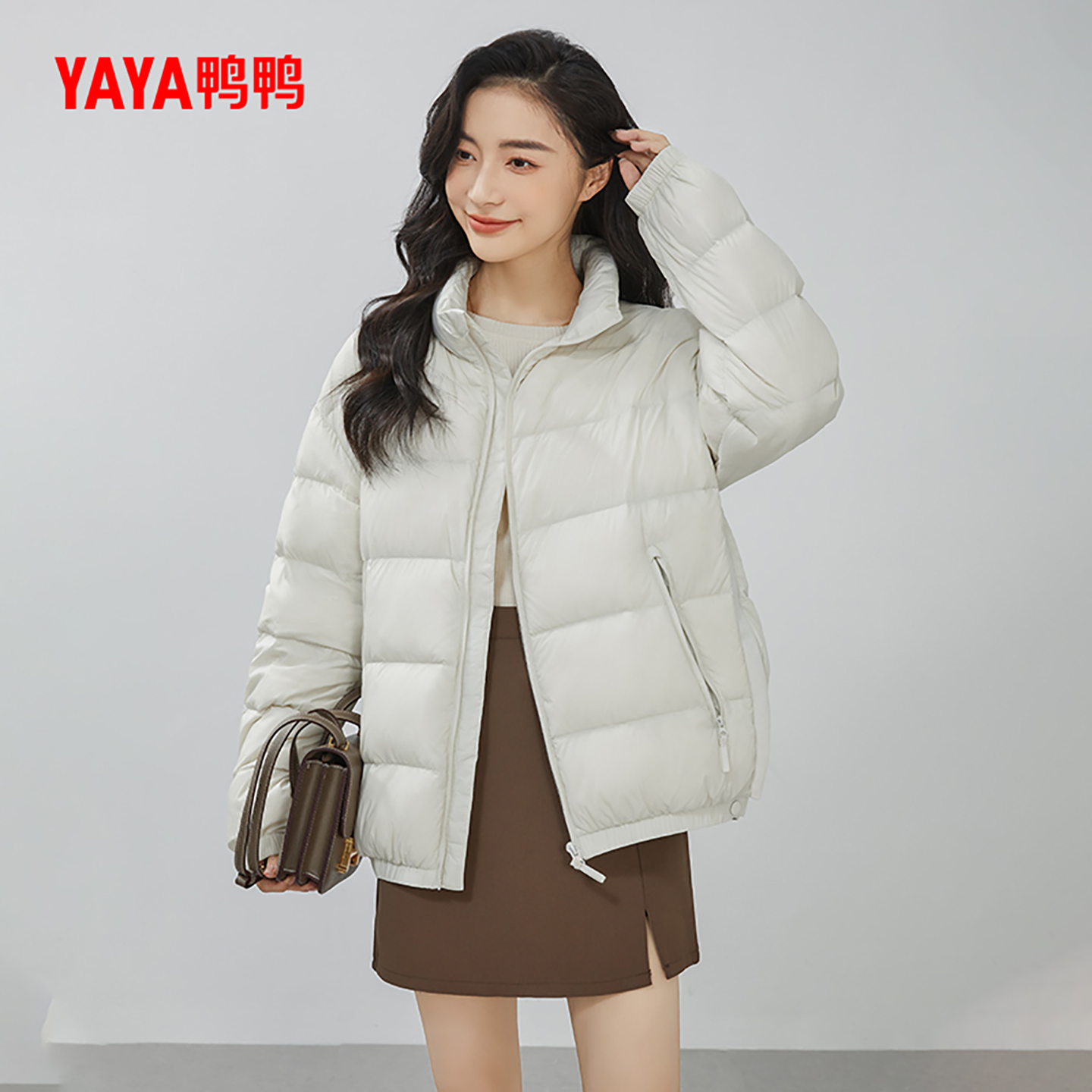 鸭鸭百搭男女同款短款立领羽绒服