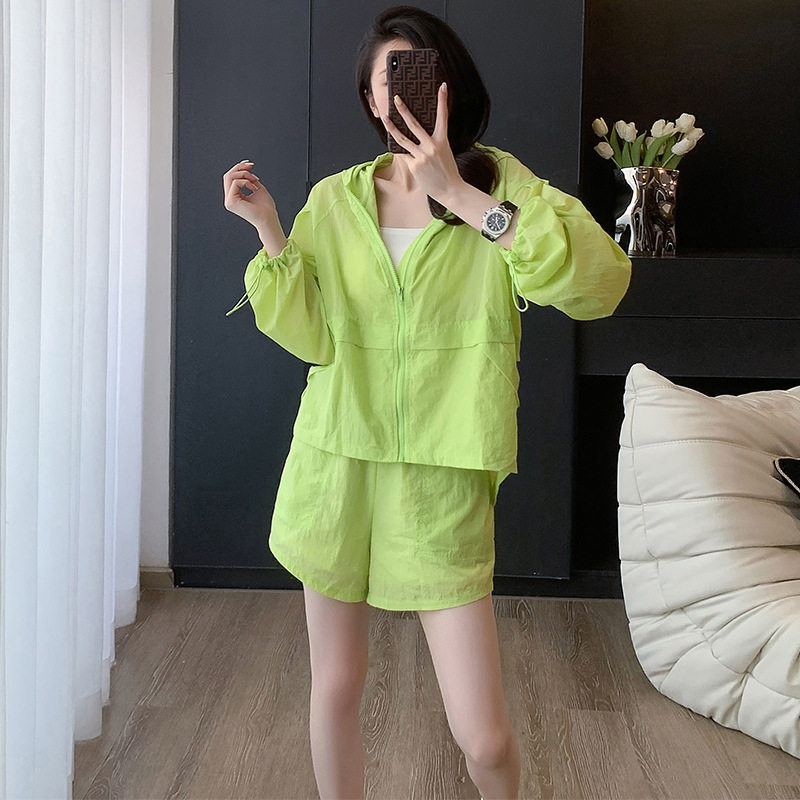欧洲站绿色休闲时尚套装女2025新款夏季高级感短裤长袖防晒两件套