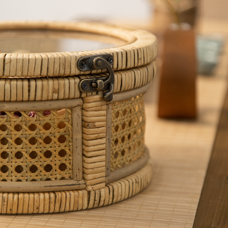 藤编收纳盒茶叶化妆品杂物w钥匙零食带盖盒子防尘茶几编织收纳筐