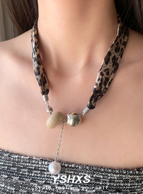 豹纹丝巾高级感珍珠流苏项链