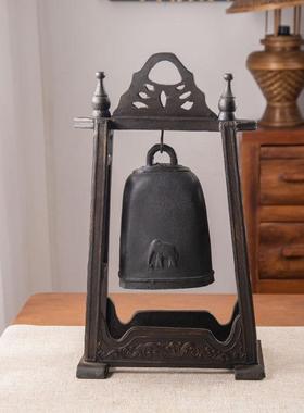 东南亚木雕东西铃铛复古做旧摆件客厅走廊会所前台装饰艺术品