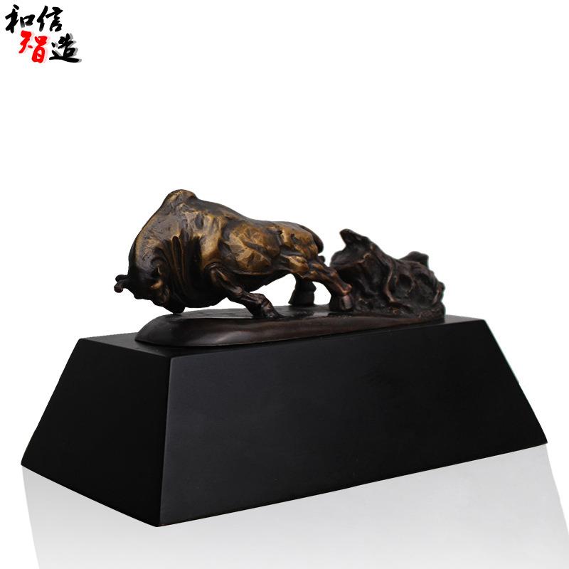 中式黄铜耕牛雕塑摆件 青铜工艺品 奋斗牛办公家居桌面装饰礼品