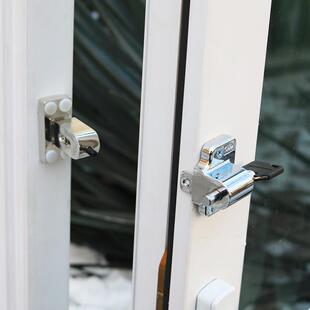 窗户防盗锁扣平开门窗高低锁平推塑钢窗锁铝合金内拉外推门锁搭扣