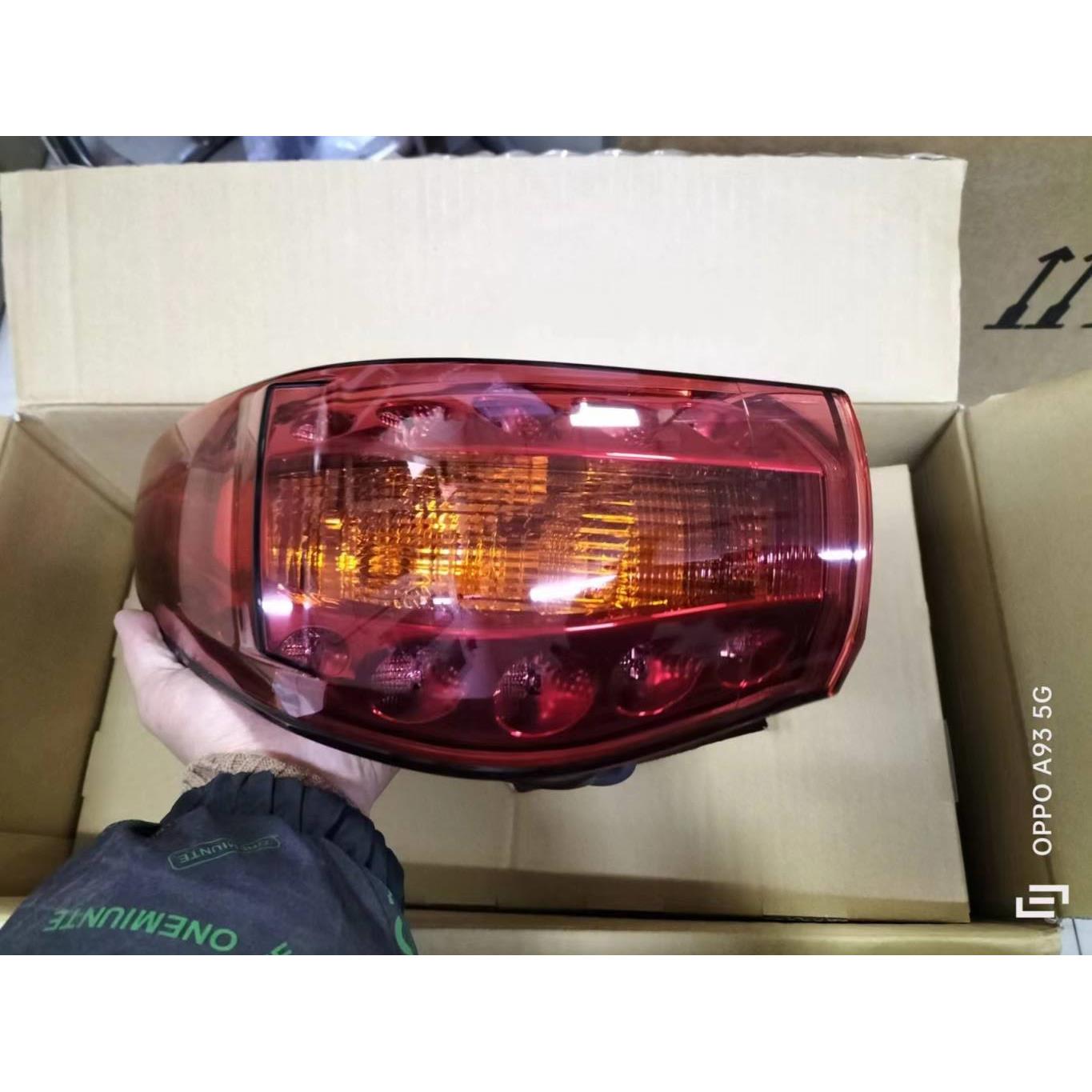 适用于FX35QX70S51左后外尾灯中规原厂