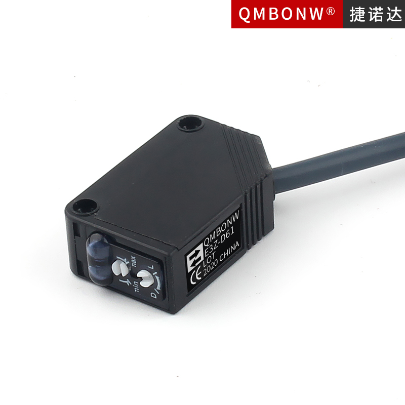 速发方形红外漫反射型光电开关EZ-D82直流三线PP常开常闭通用传感