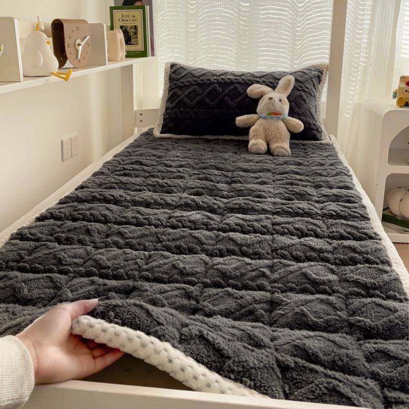 提花牛奶绒床垫褥子软垫家用加厚学生单人铺垫被冬季加绒毛毯床褥