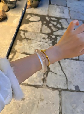 日本品质天然冰种白月光玛瑙手镯玉髓镯子国风手镯女款翡翠平替荔